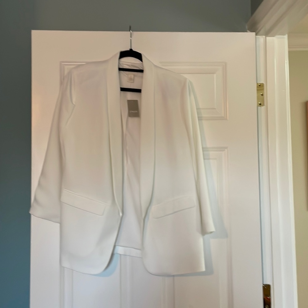 Chico’s white blazer